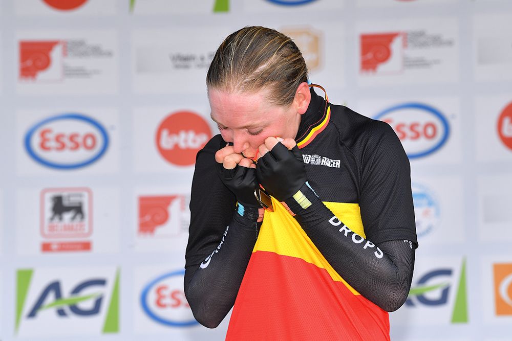 Ann-Sophie Duyck on the Belgian time trial podium