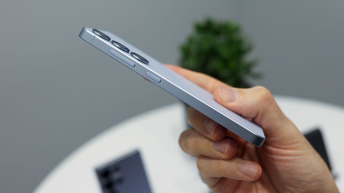 A photo of the Samsung Galaxy S25 series