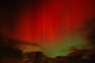 Skywatcher Tom Pruzenski snapped this view of the Oct. 24, 2011 northern lights display while watching the rare red northern lights with his brother Chris on Oct. 24, 2011 from Hemlock, NY.