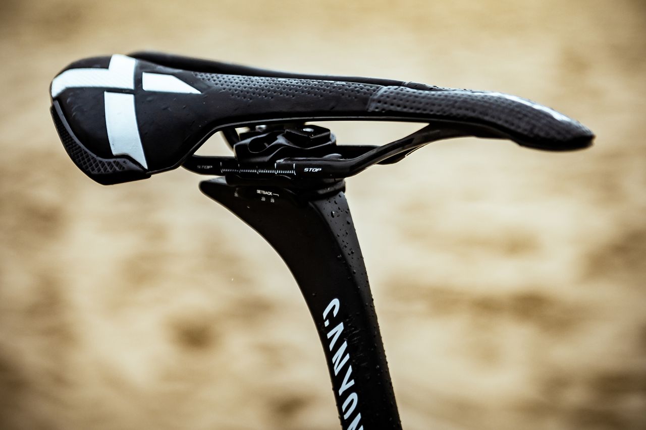 Ceylin del Carmen Alvarado's Canyon Inflite CF SLX cyclo cross bike
