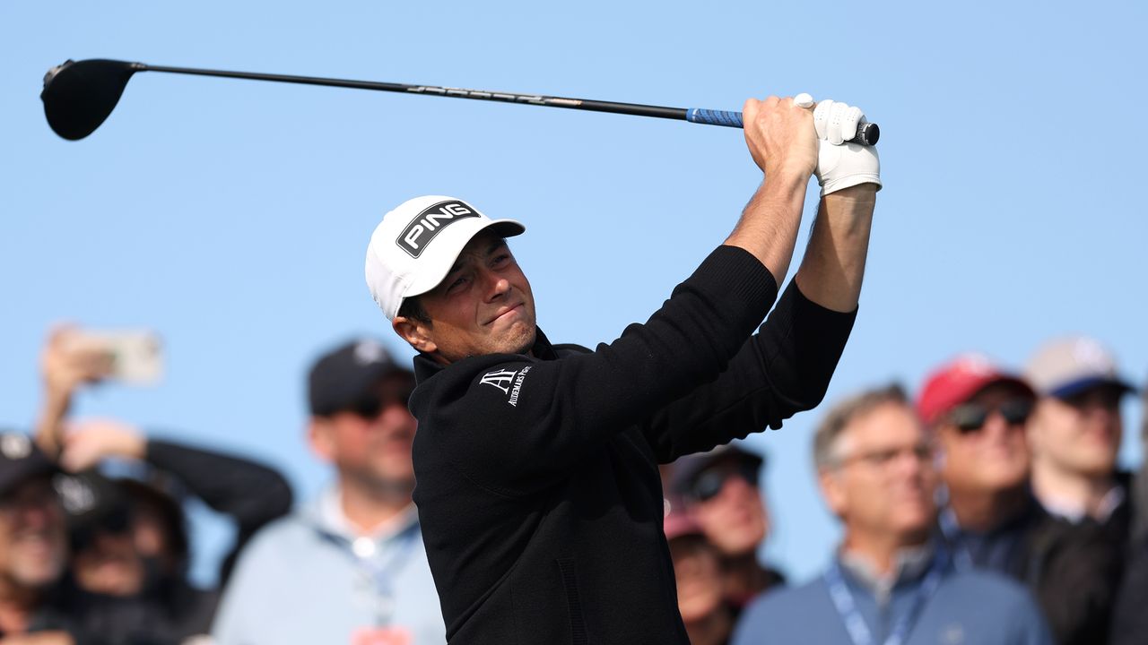 Viktor Hovland hits driver at the 2024 AT&amp;T Pebble Beach Pro-Am