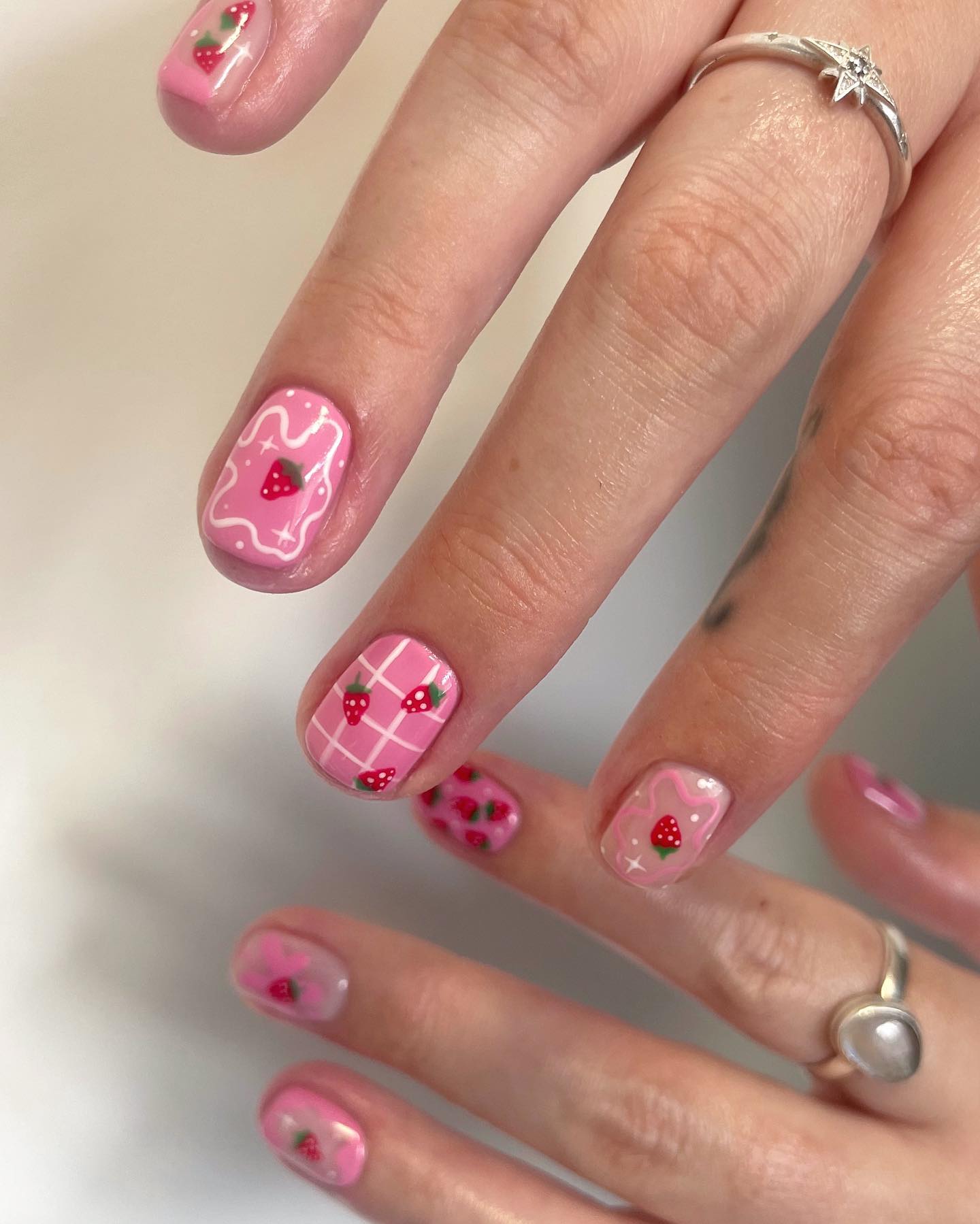 spring picnic pink nail design