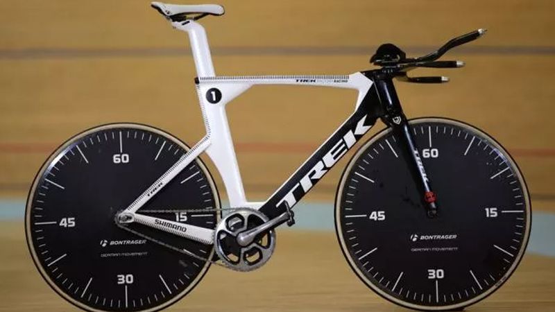 Cycling hour record bikes