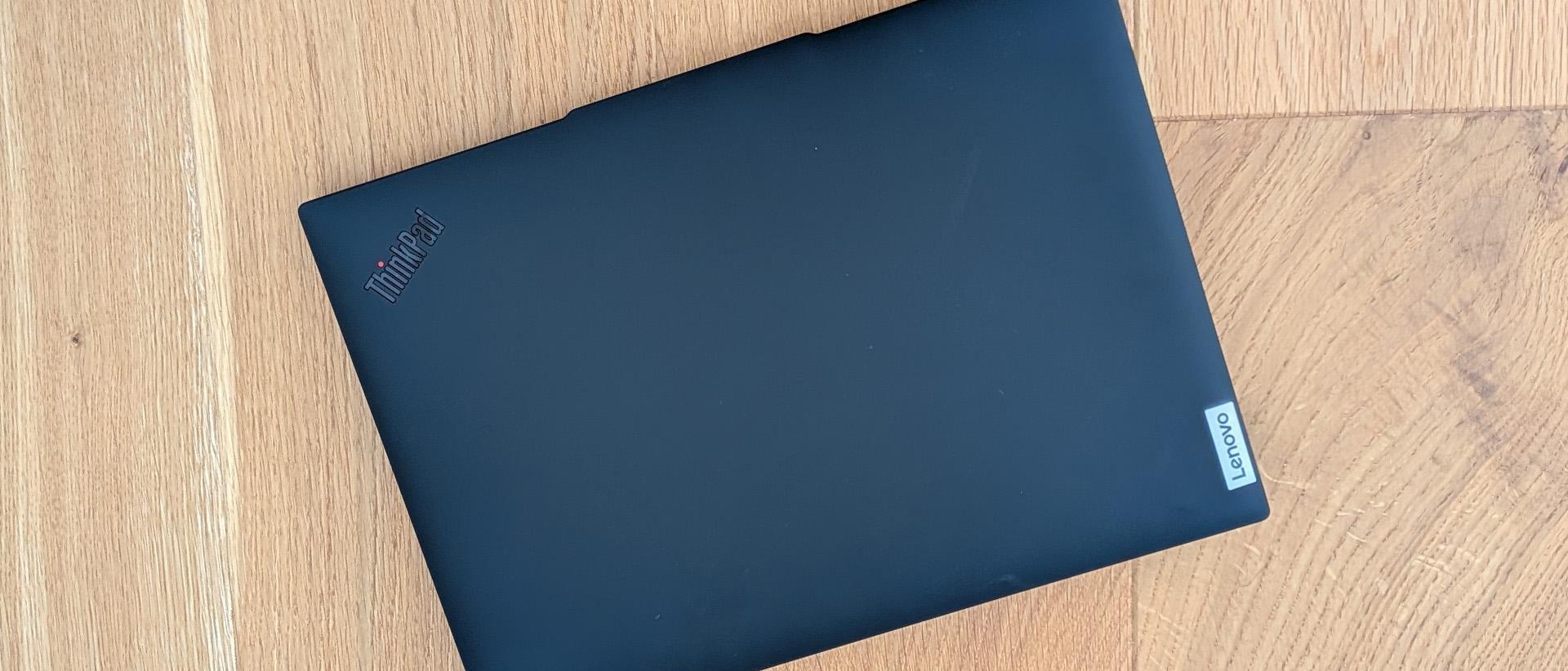 The ThinkPad L14 Gen 7 on a desk