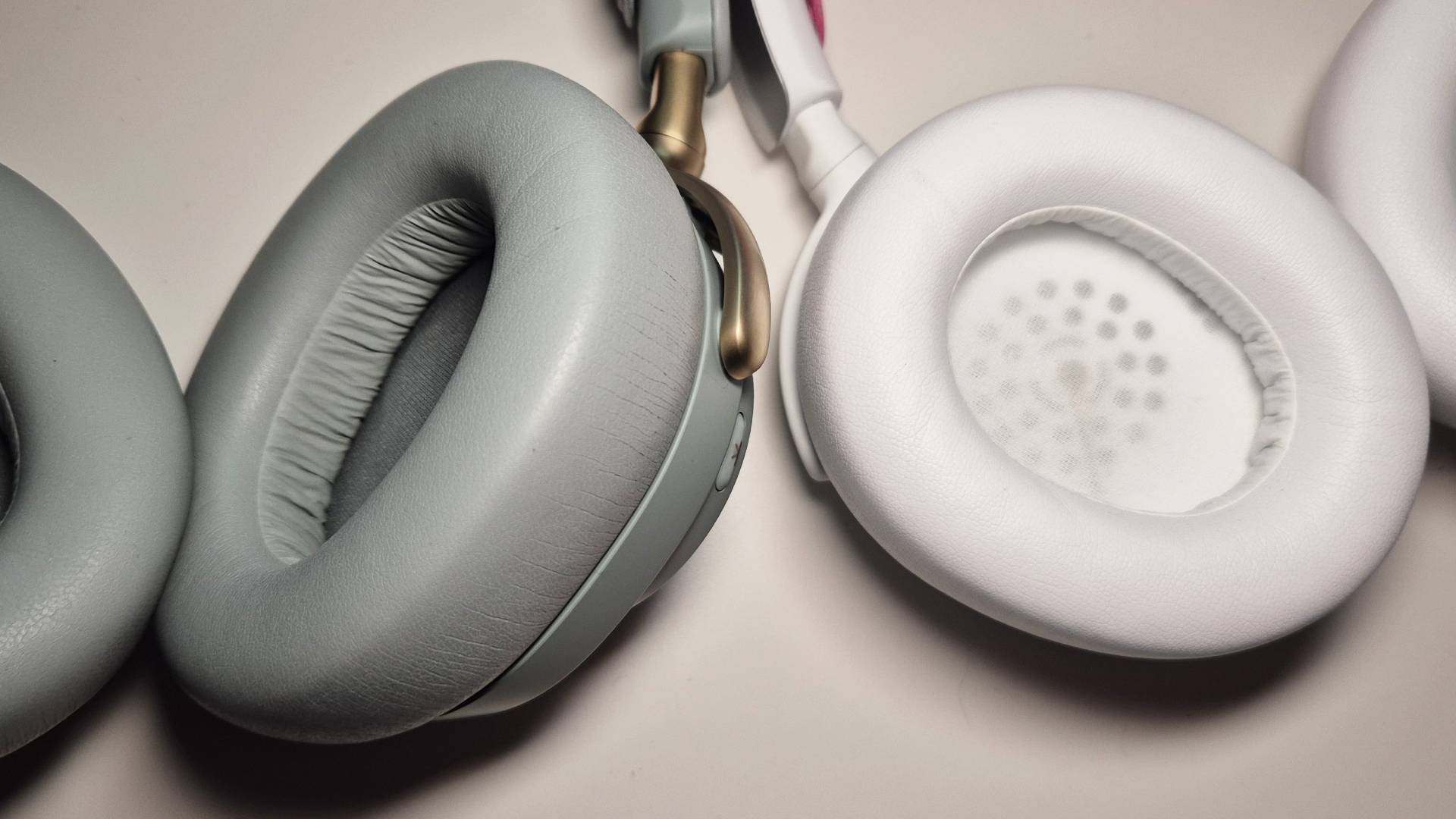 Photo of the inside of the earcups of the Pro Wireless and Nova Elite headsets.