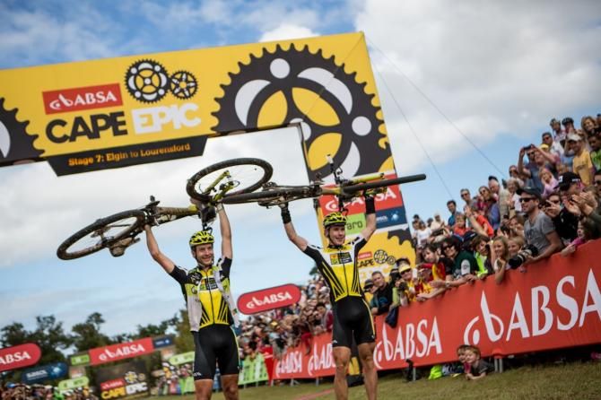 Kristian Hynek and Robert Mennen of Topeak-Ergon Racing