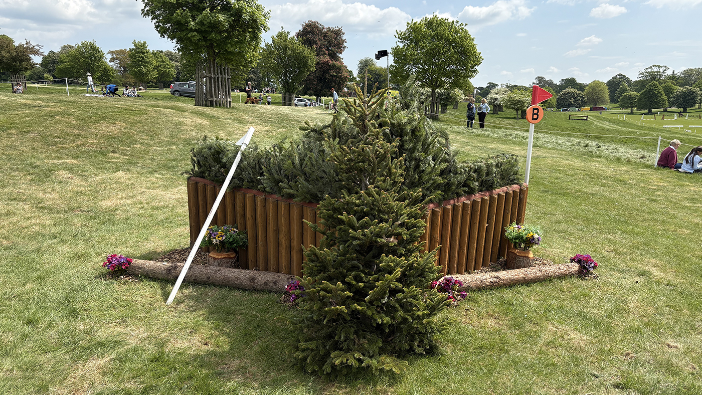 90Fence6b