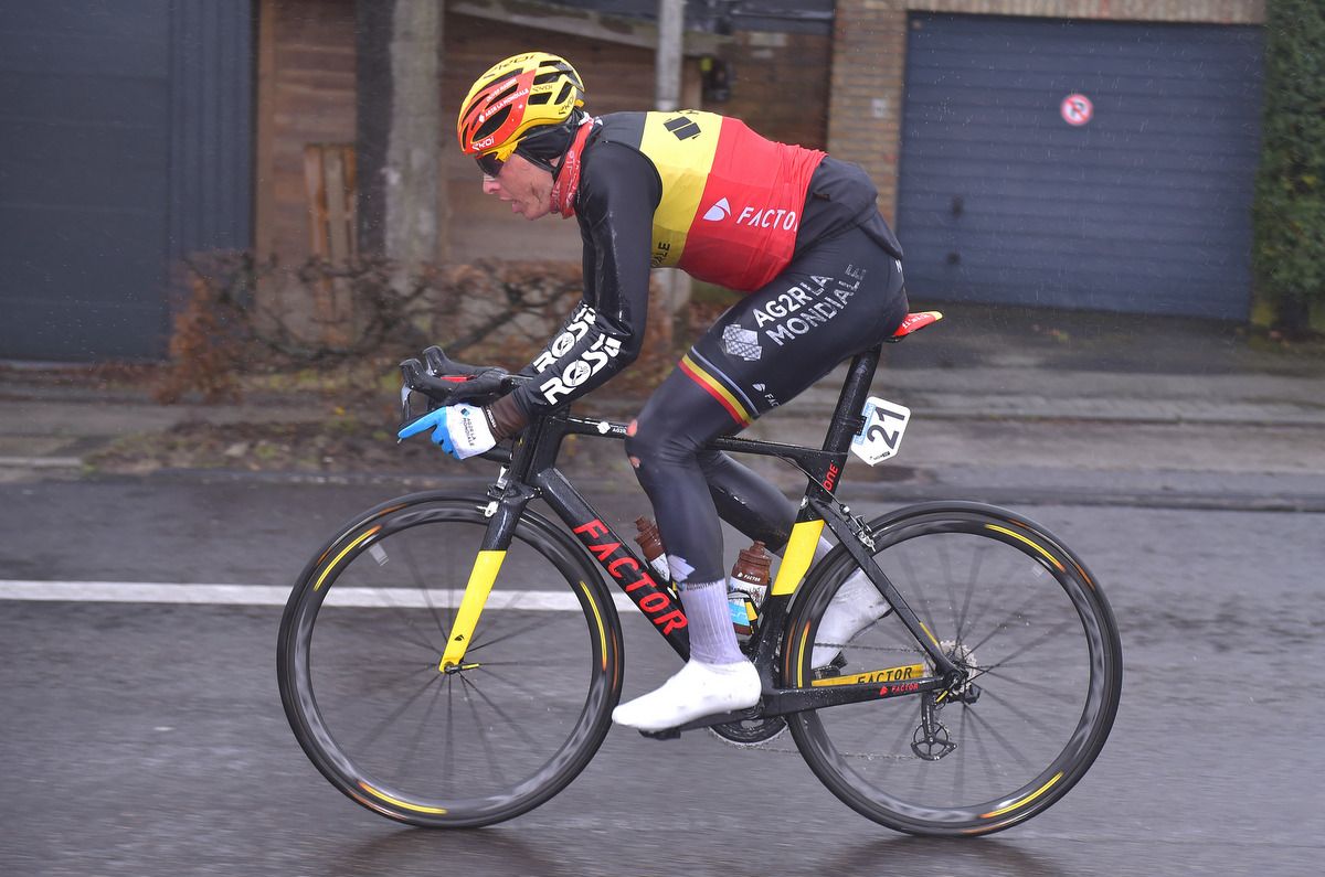 Belgian champion Oliver Naesen (AG2R La Mondiale)