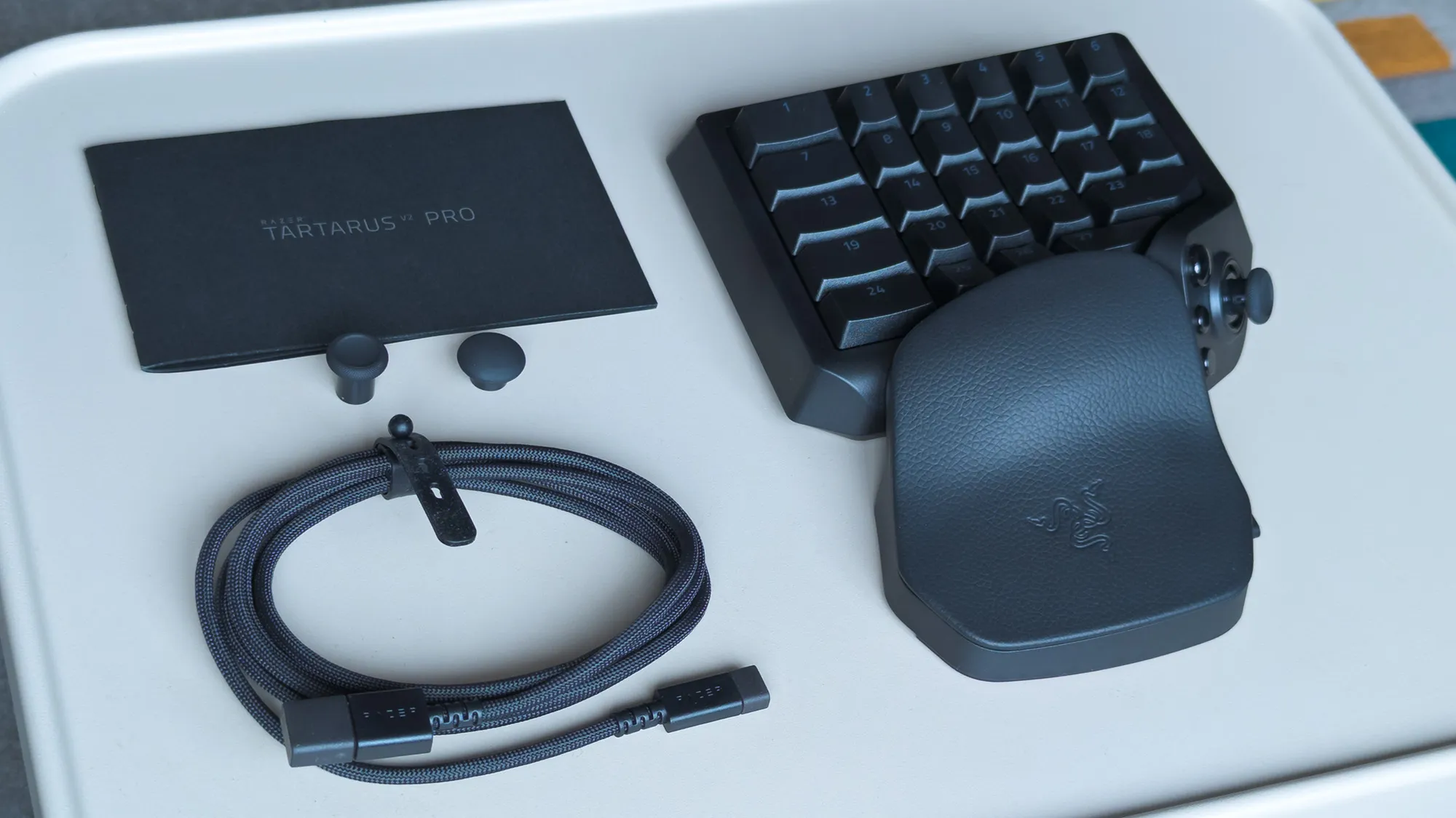 Обзор Razer Tartarus V2 Pro: уникальный игровой кейпад с нюансами Обзор Razer Tartarus V2 Pro: уникальный игровой кейпад с нюансами