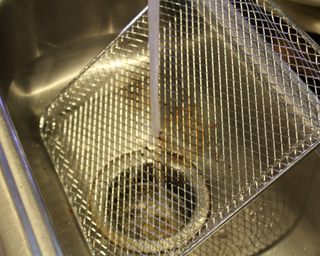 Cleaning the Our Place Wonder Oven Air Fryer
