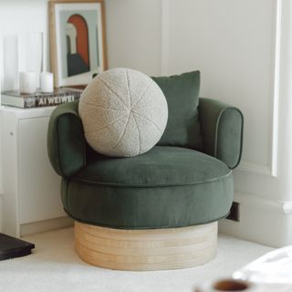 Dara Maison Green Velvet Chair