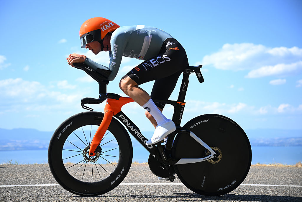Thymen Arensman misses Tour de France TT start time but still has an inspired performance