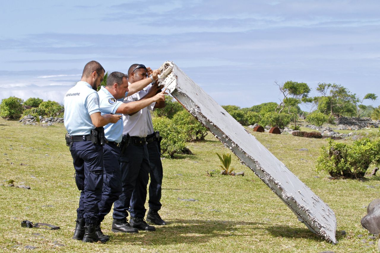 Authorities identify the airplane part. 