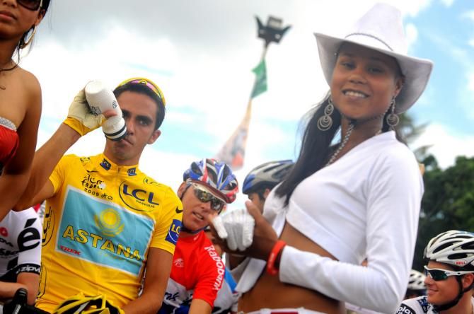 Alberto Contador focused on the startline in 2009