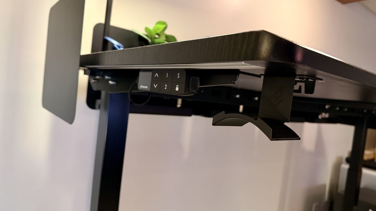 Dezctop | Revon Elite