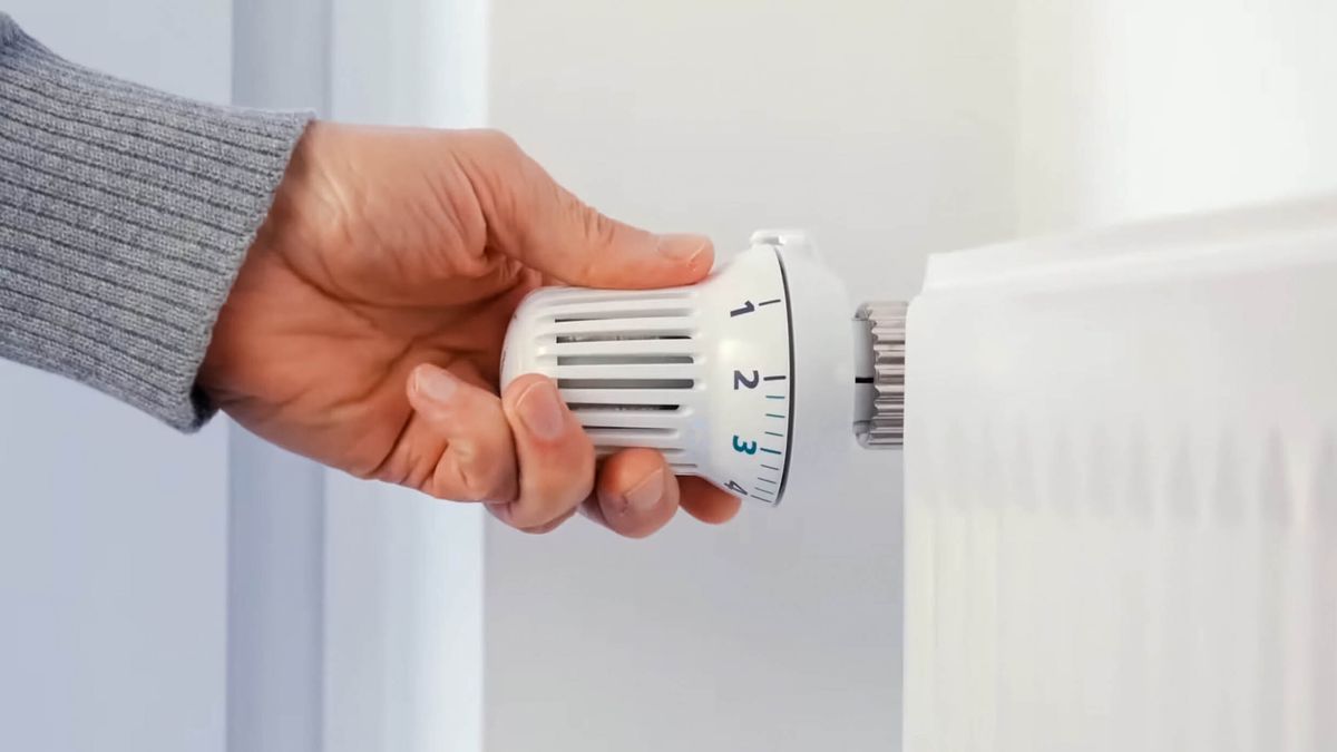 7 ways to winterize your pipes and stop them from bursting Tom's Guide