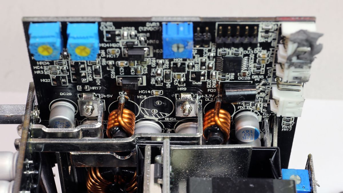 EVGA 1000 G7