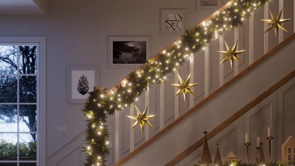 Philips Hue Festavia string lights for the holidays