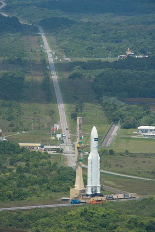 Transfer of Ariane 5 Flight VA219 to the Launch Pad