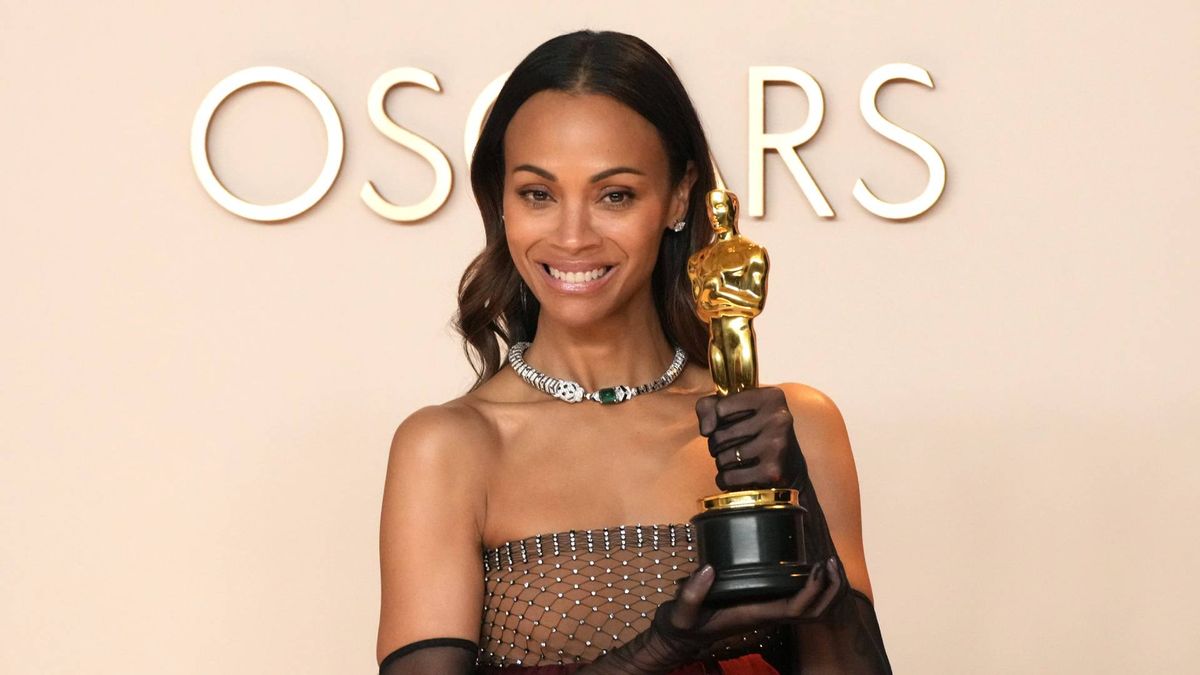 Zoe Saldana at the Oscars