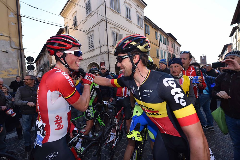 Jens Debusschere (Lotto-Soudal) congratulated at the line