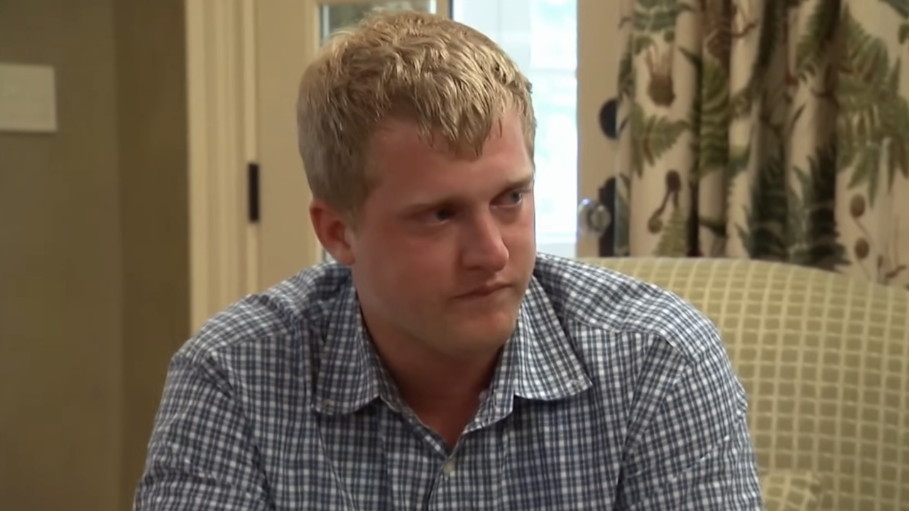 Kyle Chrisley speaks to his father on Chrisley Knows Best