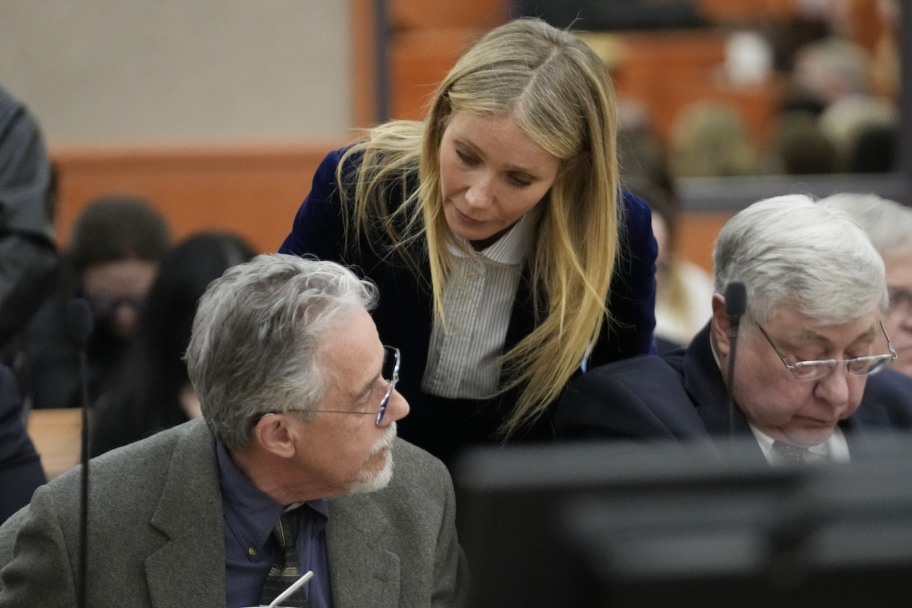 Gwyneth Paltrow talks to her accuser in court.