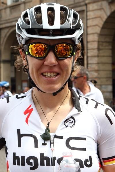 After her victory - a smile from Ina Yoko Teutenberg (HTC-Highroad)