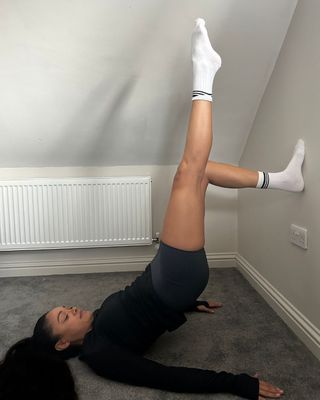 Does wall Pilates work? Rebecca trying the workout at home