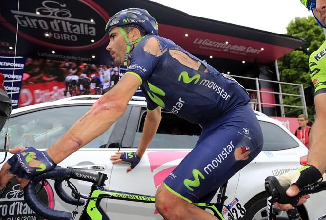 Francisco Ventoso (Movistar) after a crash