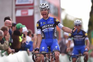 Maximiliano Richeze (Etixx-QuickStep) wins stage 4 at Tour de Suisse
