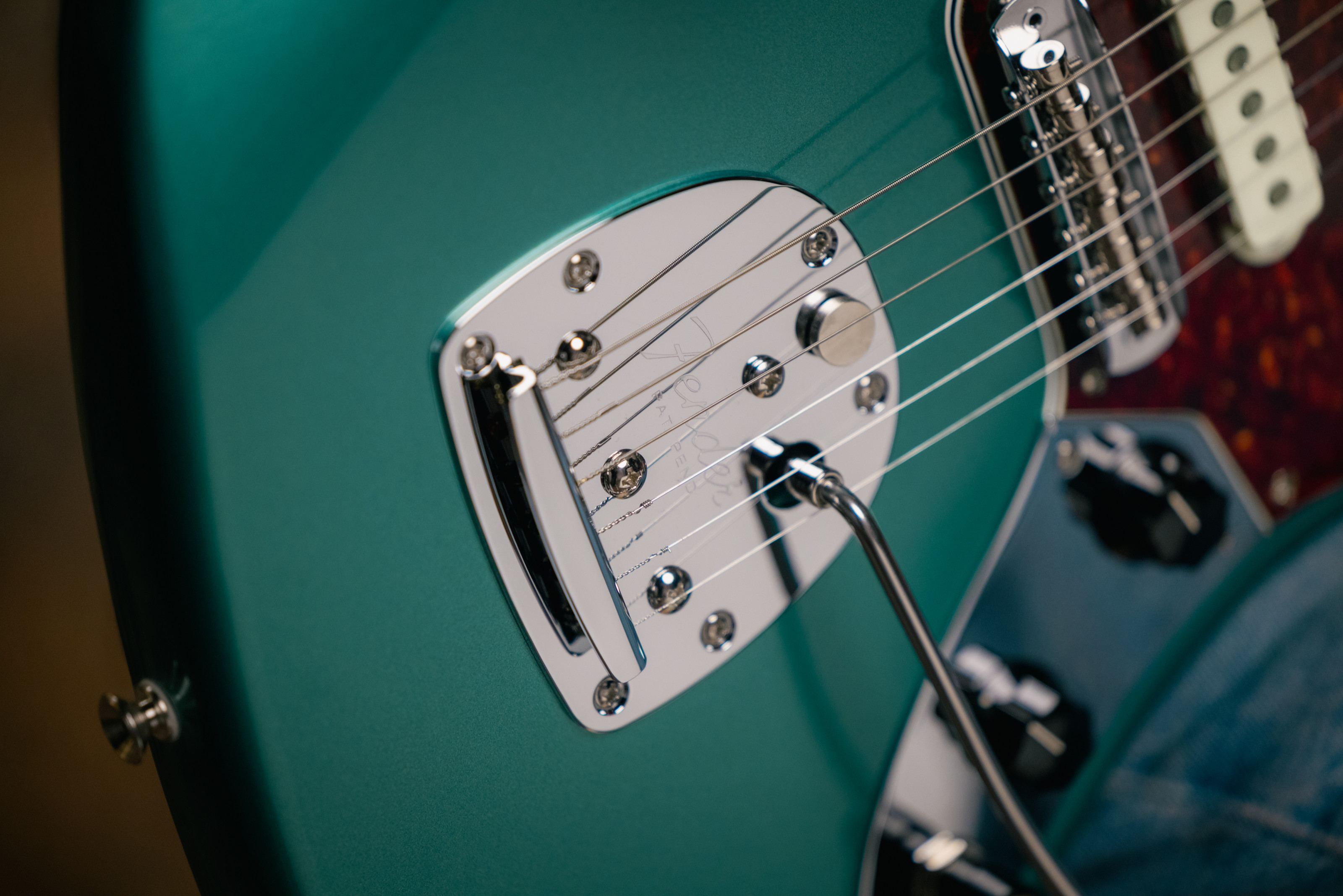 Fender American Professional Classic Jazzmaster in Faded Sherwood Green Metallic