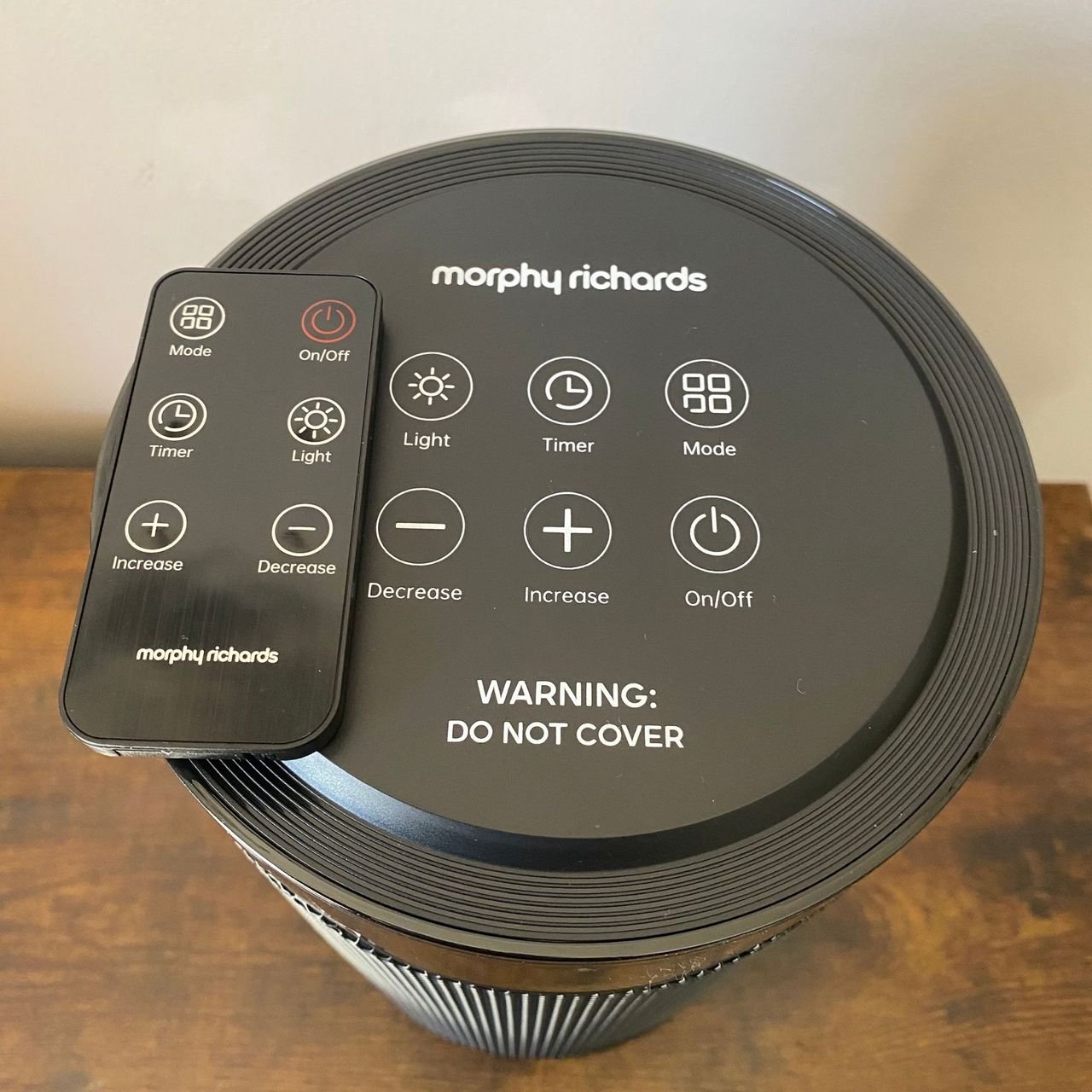 Control panel and remote control of the Morphy Richards HeatFlux 1.5kW Ceramic Fan Heater