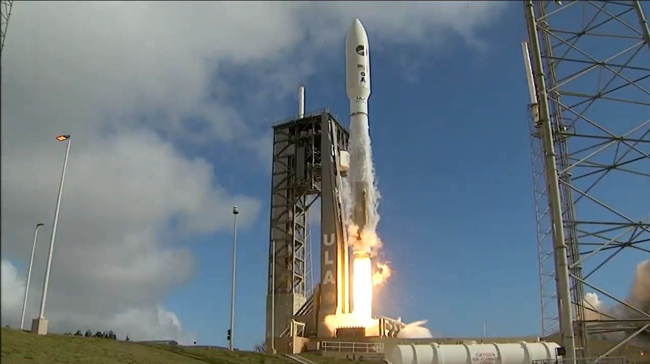 A United Launch Alliance Atlas V rocket launches an X-37B space plane on a classified mission for the U.S. Space Force from Space Launch Complex 41 at Cape Canaveral Air Force Station in Florida on May 17, 2020.