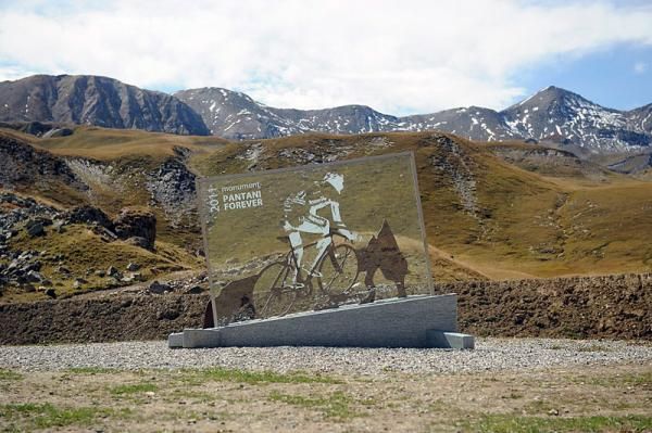 Four kilometres from the Galibier summit, the peloton will pass a monument to legendary Italian climber Marco Pantani.l