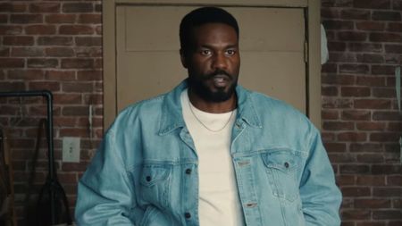 Yahya Abdul-Mateen II as Simon in Wonder Man.