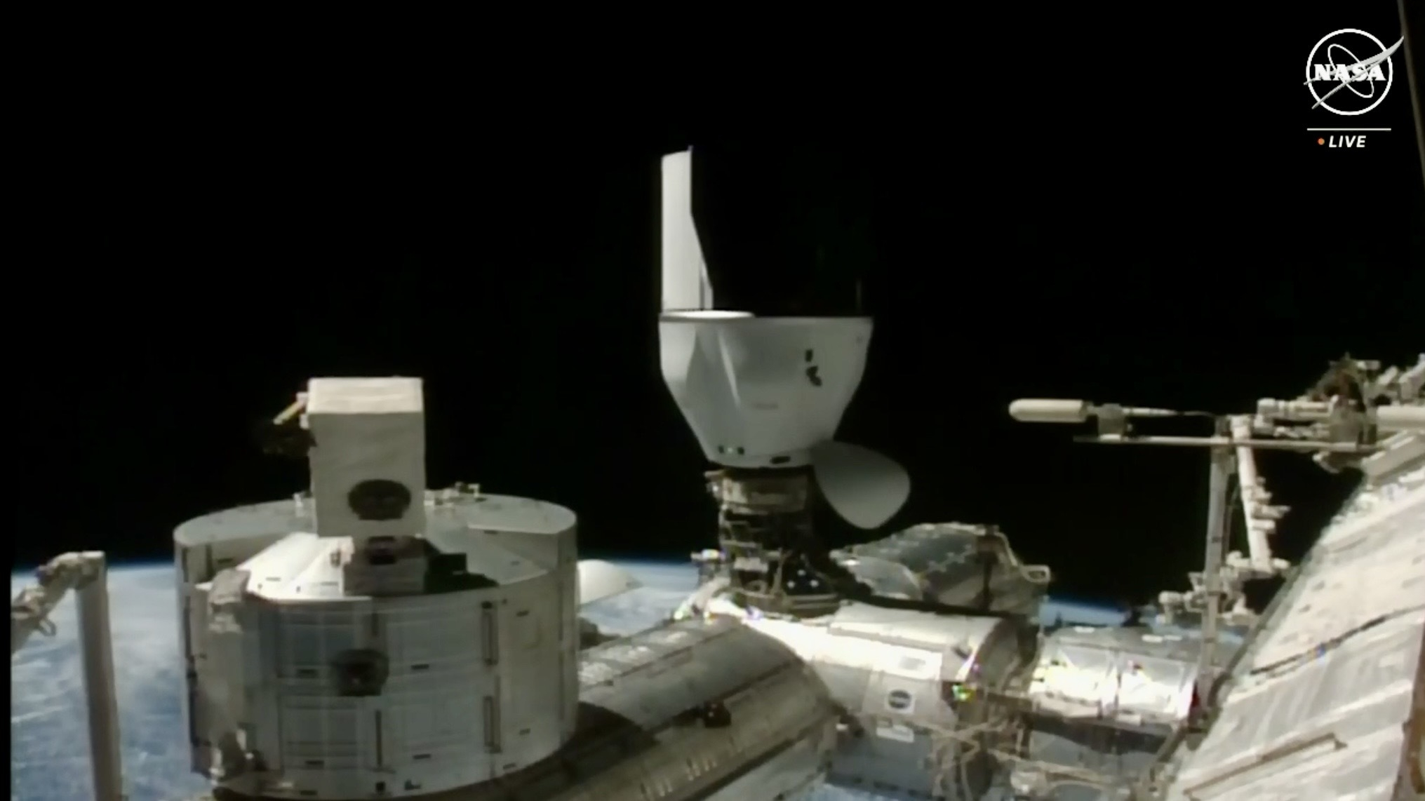 SpaceX’s Dragon capsule docks at ISS on 30th cargo mission for NASA Space