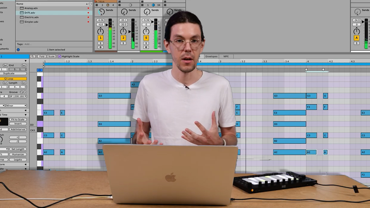 Creating chord progressions in Ableton Live