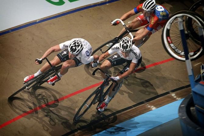Iljo Keisse and Niki Terpstra in action on the opening day in Rotterdam