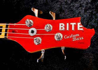 Bite Guitars Suzi Quatro