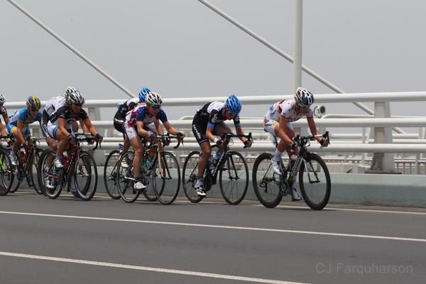 Charlotte Becker (HTC-HighRoad) leads the chase to Bastianelli, with Garmin-Cervelo's Iris Slappendel second wheel