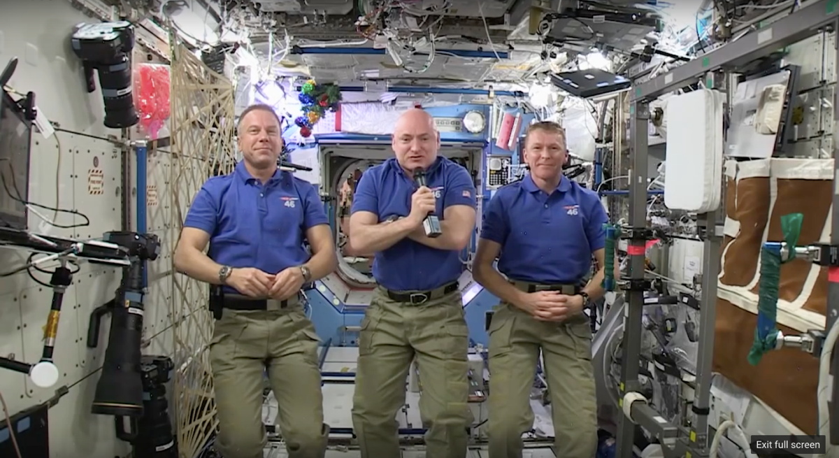 Astronauts Send New Year&#039;s Greetings from the International Space Station