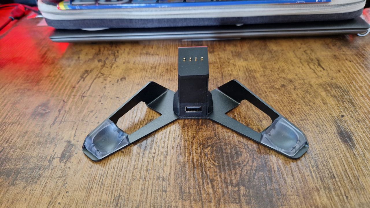 The charging stand for the GameSir Cyclone 2