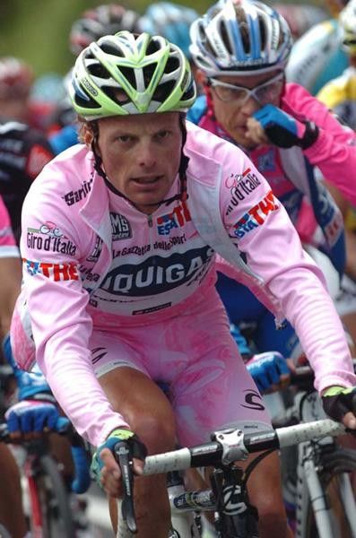 Di Luca in the Maglia Rosa.