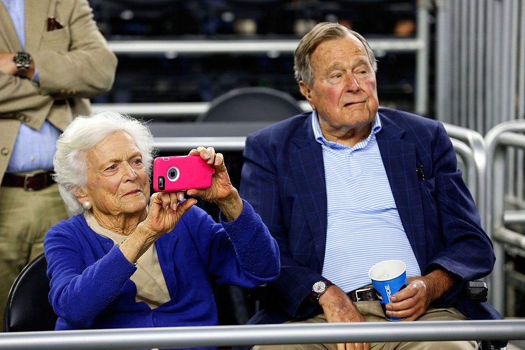 george hw bush, bush, george bush, barbara bush