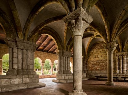 Fig 4: The 12th-century Chapter House originally from the former Cistercian abbey of Notre-Dame-de-Pontaut, Aquitaine, France. The Cloisters, New York, part of the Metropolitan Museum of Art. Photographs by Will Pryce for Country Life Magazine. ©Country Life