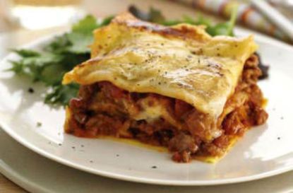 Lower-fat beef lasagne 