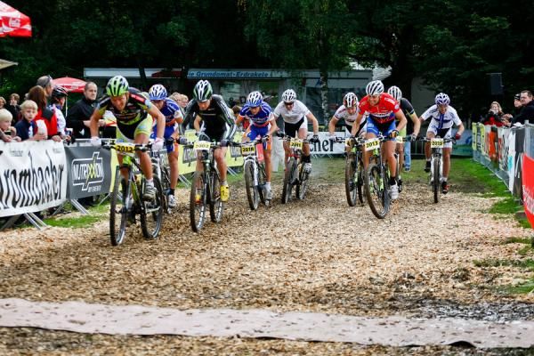 The short track race gets underway.