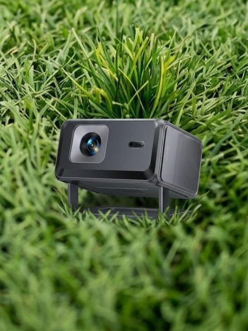 Smart 4K projector for home cinema