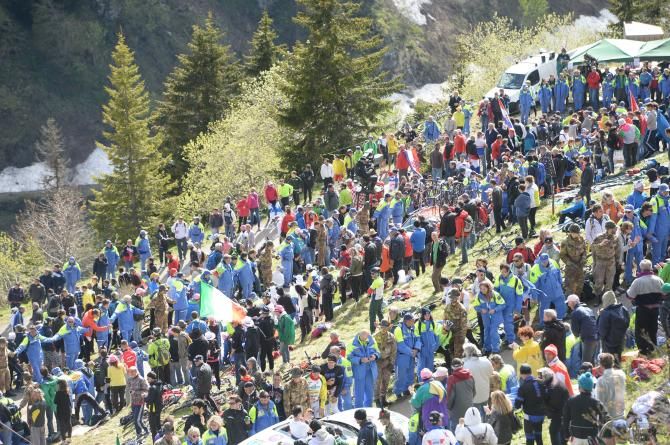 Huges crowds lined the slopes of Monte Zoncolan